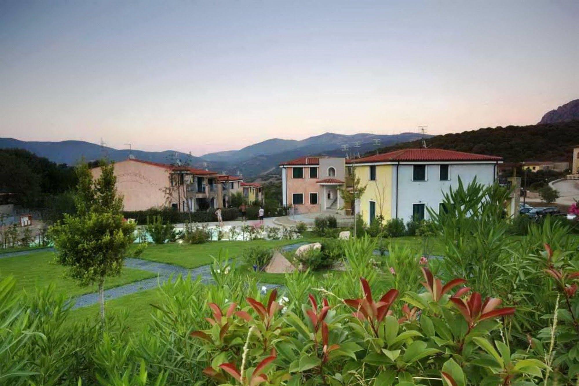 R&Z Getaway Apartment Santa Maria Coghinas Bagian luar foto