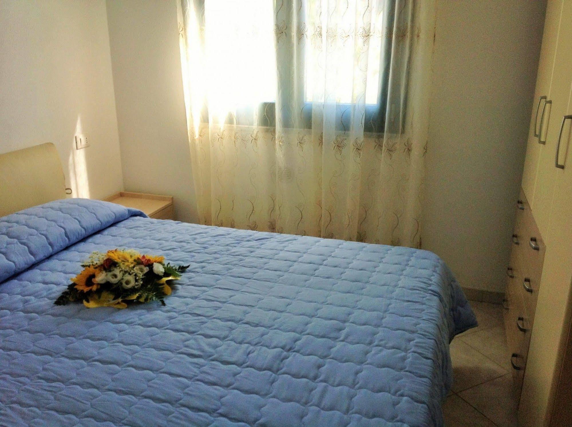 R&Z Getaway Apartment Santa Maria Coghinas Bagian luar foto