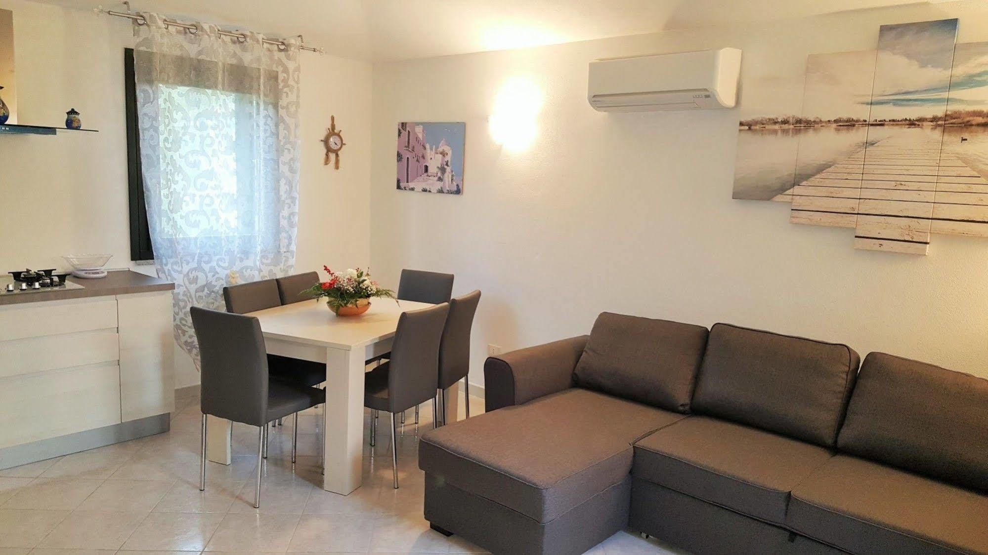 R&Z Getaway Apartment Santa Maria Coghinas Bagian luar foto
