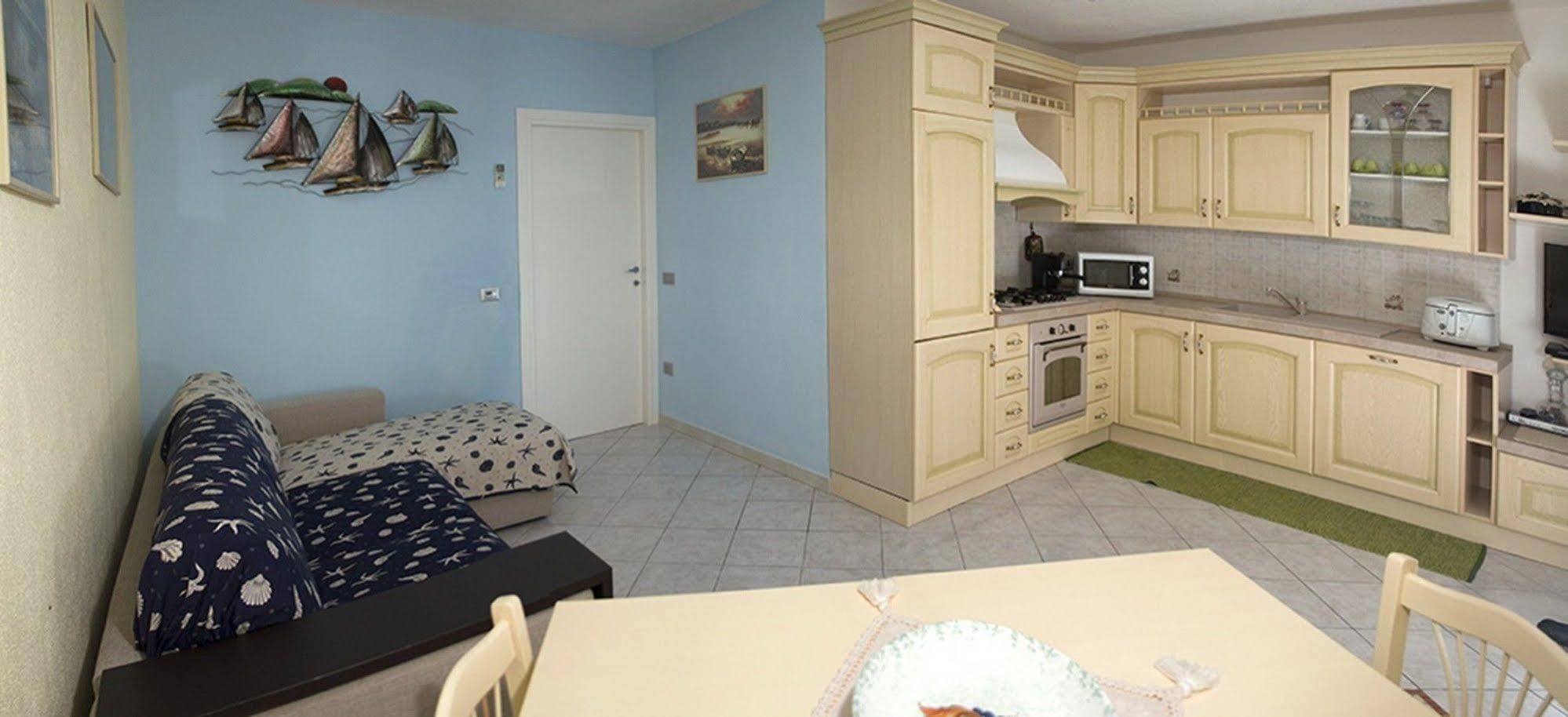 R&Z Getaway Apartment Santa Maria Coghinas Bagian luar foto