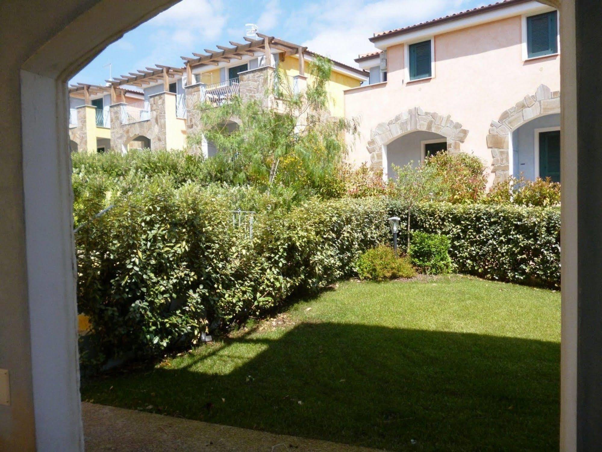 R&Z Getaway Apartment Santa Maria Coghinas Bagian luar foto